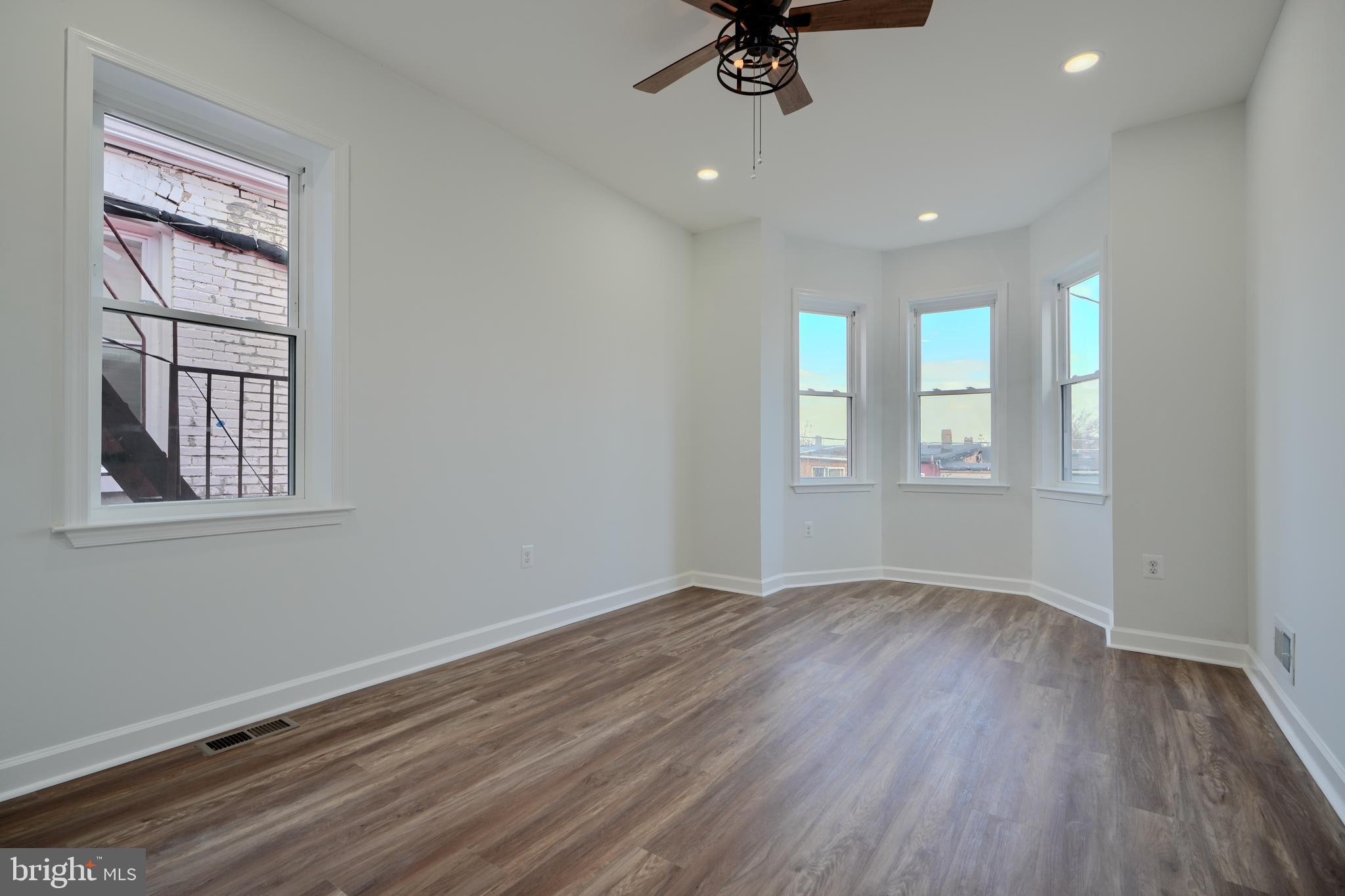 BROADWAY EAST - Residential