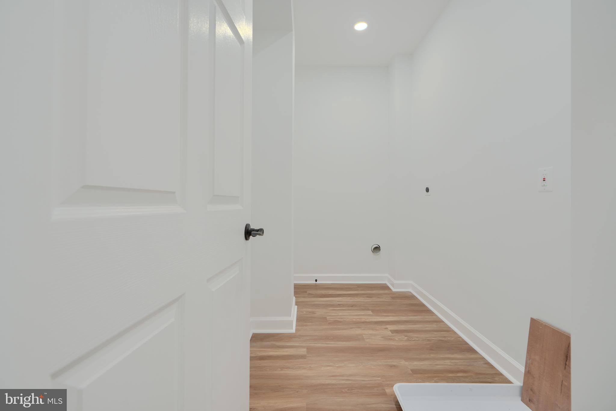 BROADWAY EAST - Residential