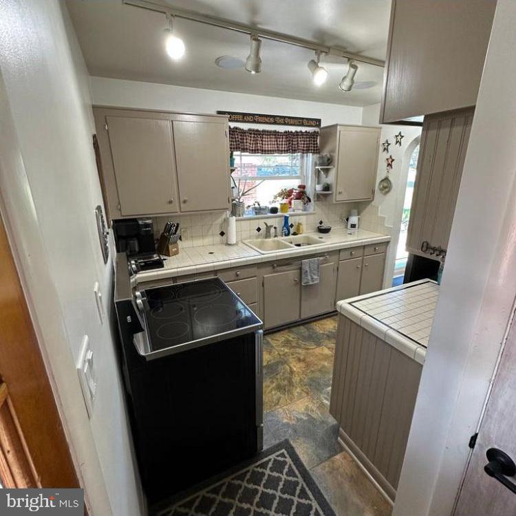 CHAMBERSBURG - Residential