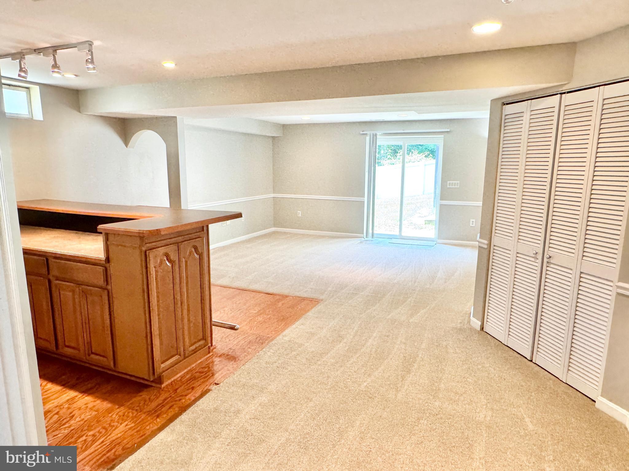 PARK RIDGE - Residential Lease