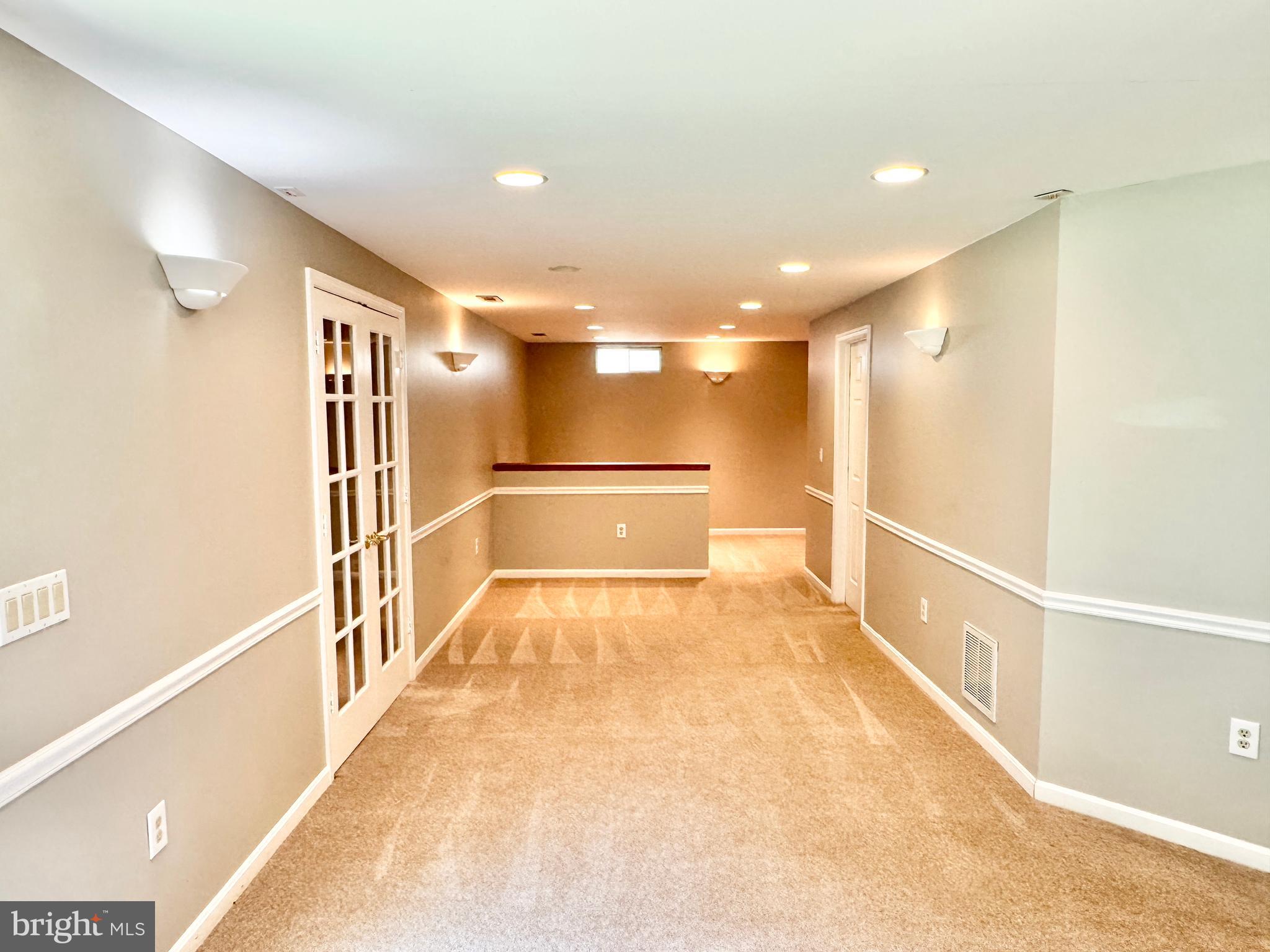 PARK RIDGE - Residential Lease