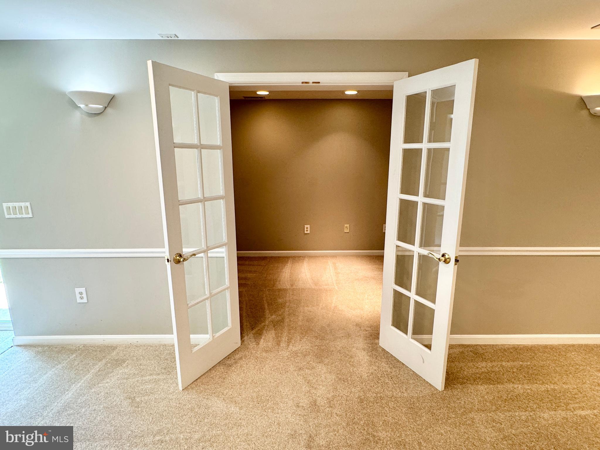 PARK RIDGE - Residential Lease