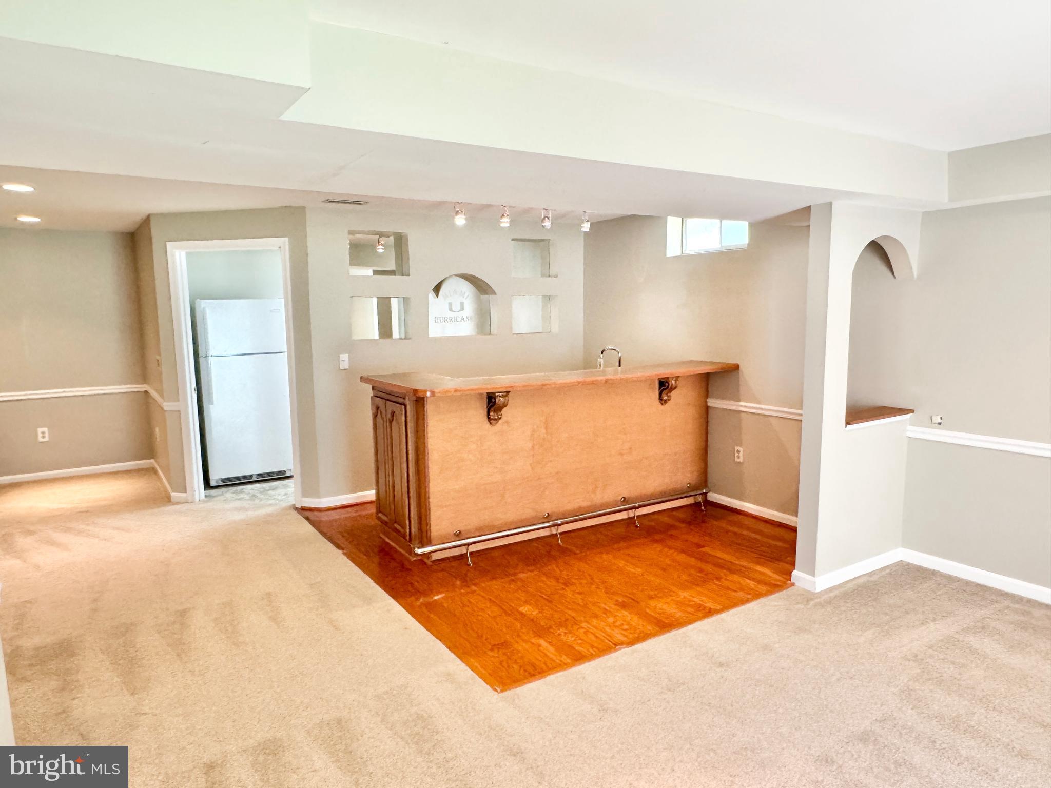 PARK RIDGE - Residential Lease