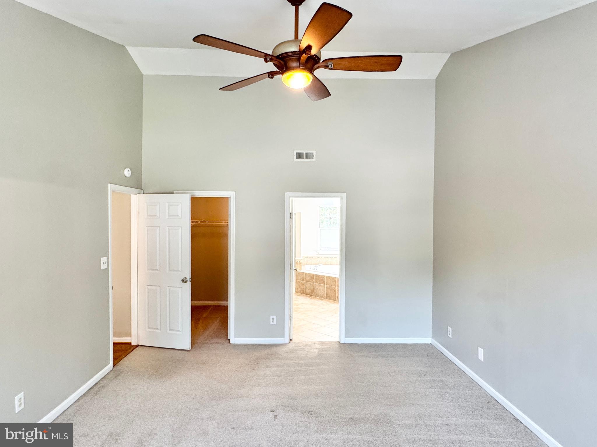 PARK RIDGE - Residential Lease