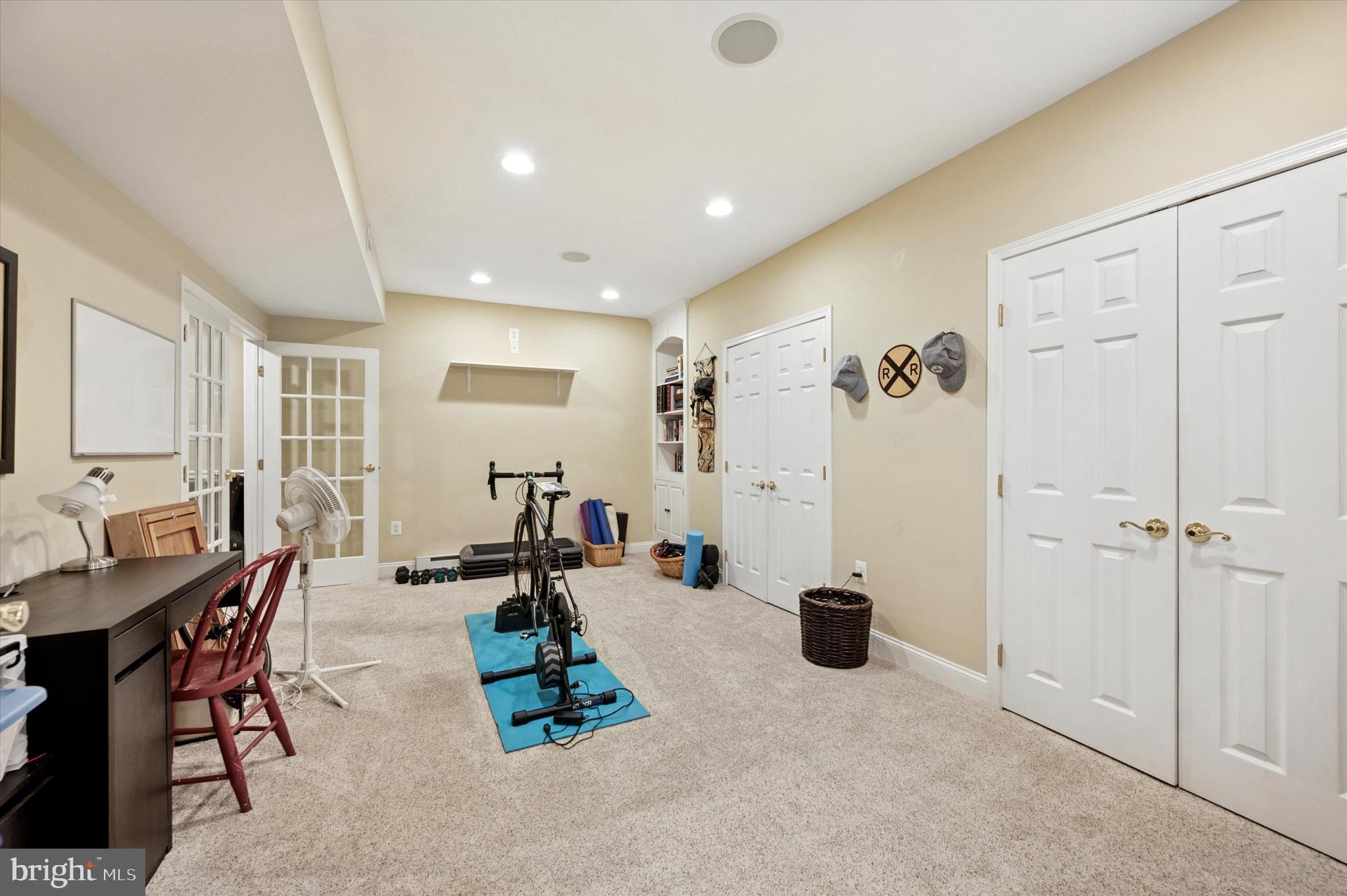 FAIRWAY ESTATES - Residential