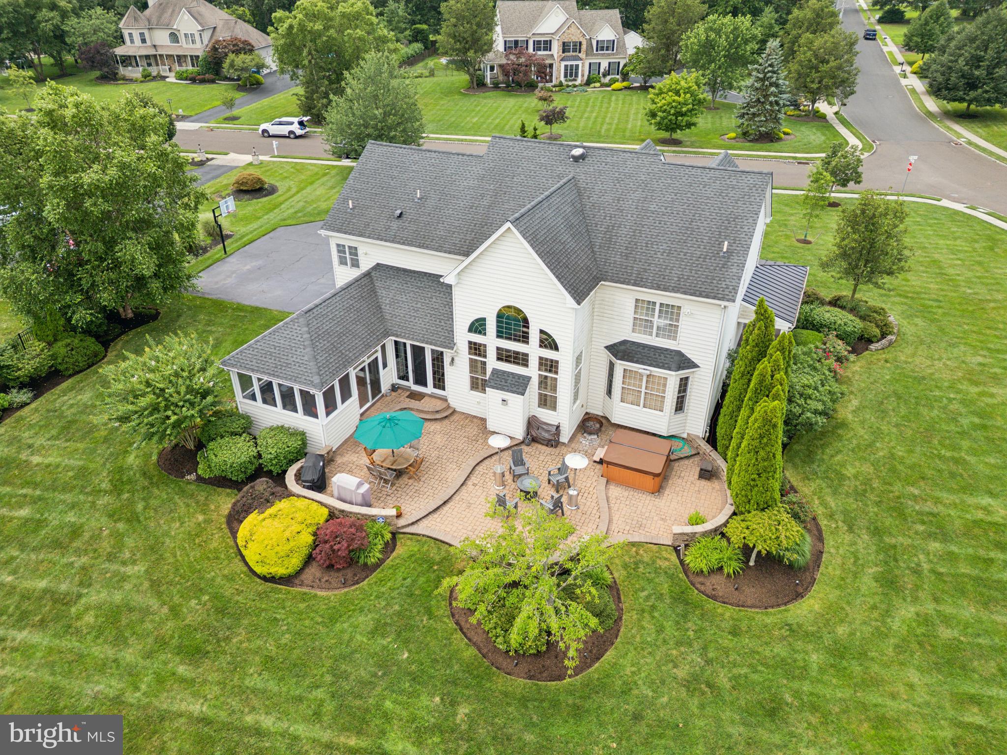 1161 WEDGE WAY
