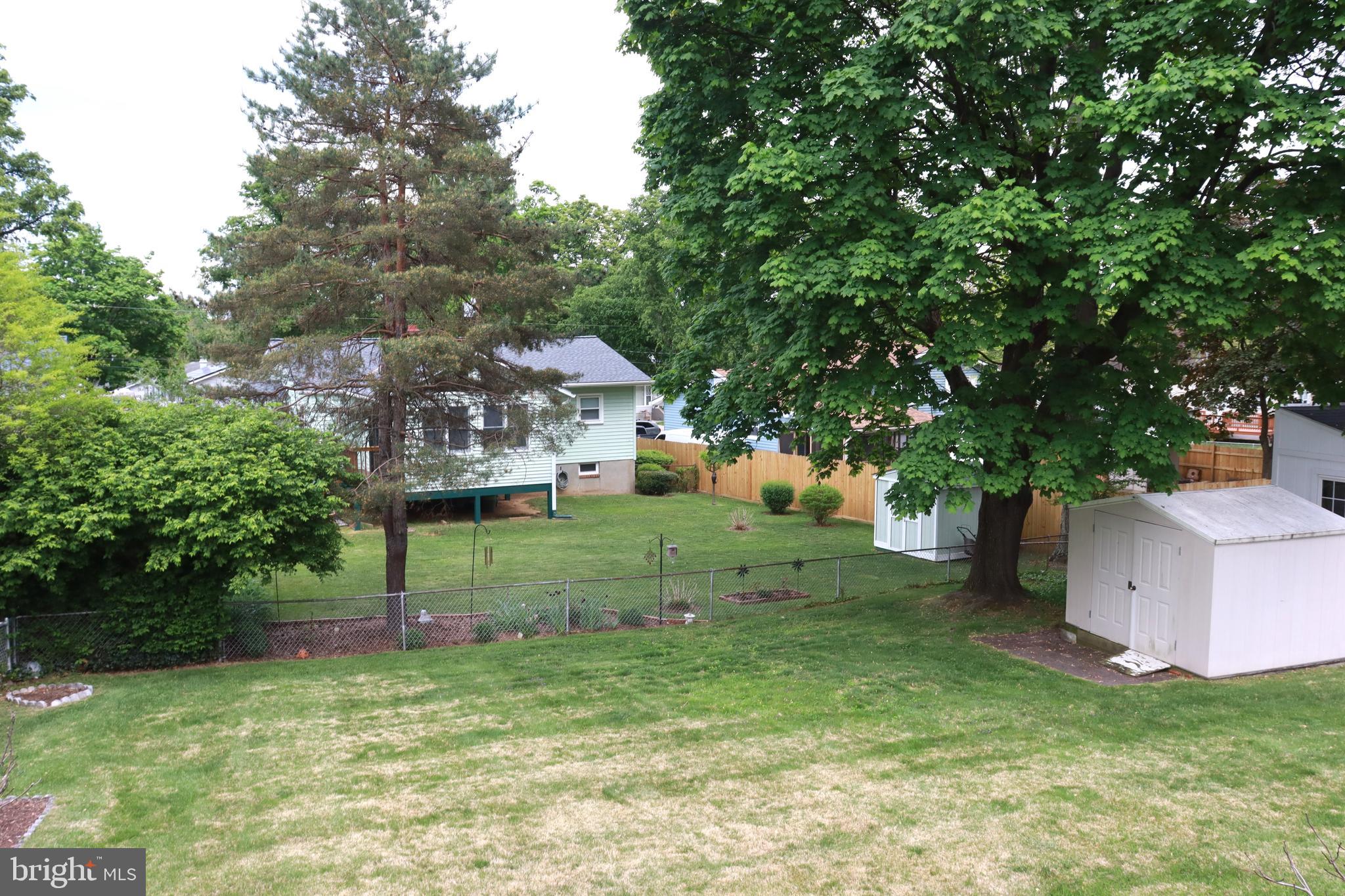 WHEATON WOODS - Residential