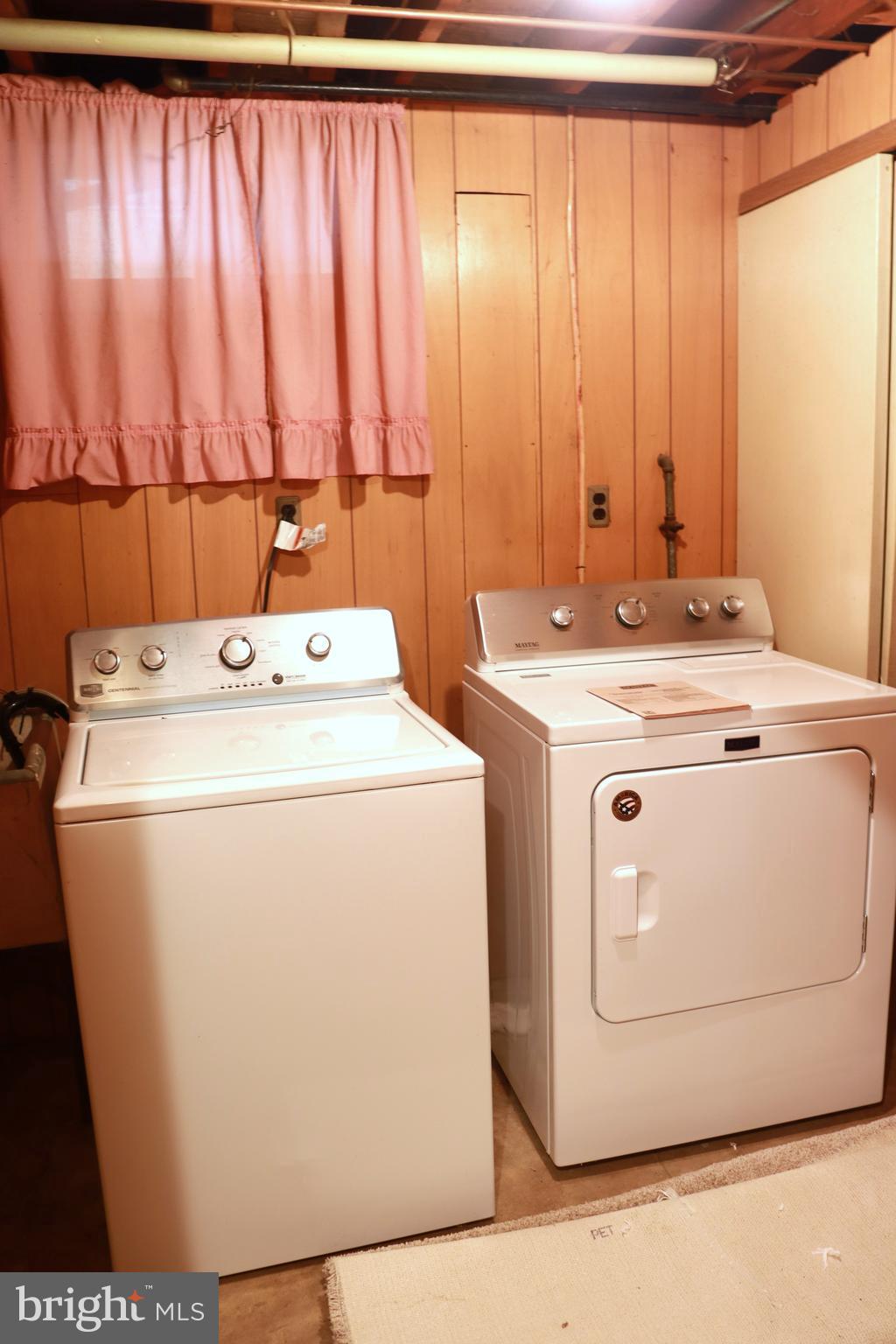 WHEATON WOODS - Residential