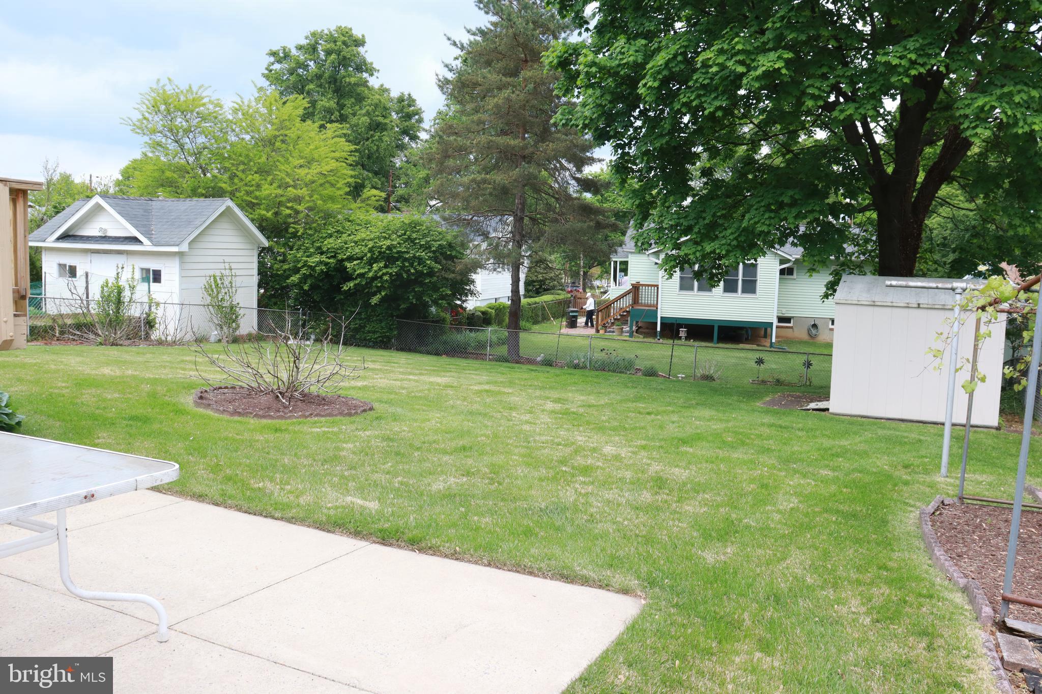 WHEATON WOODS - Residential