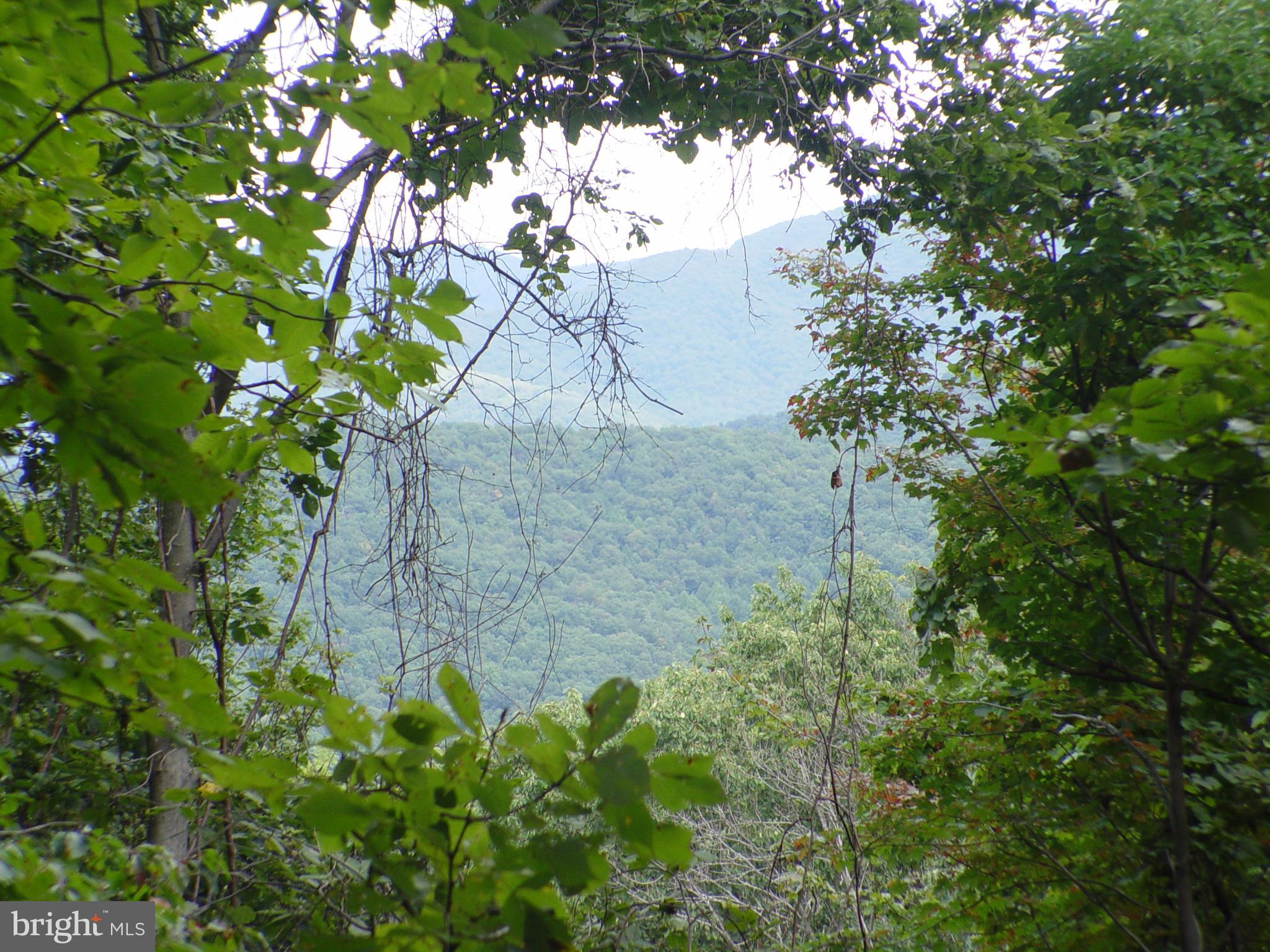 SKYLINE LAKES WEST - Land