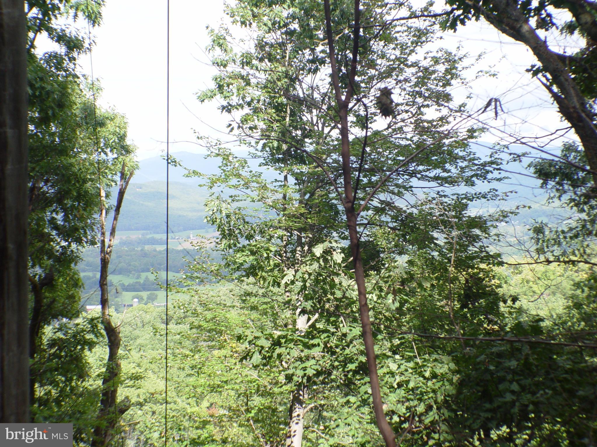 SKYLINE LAKES WEST - Land