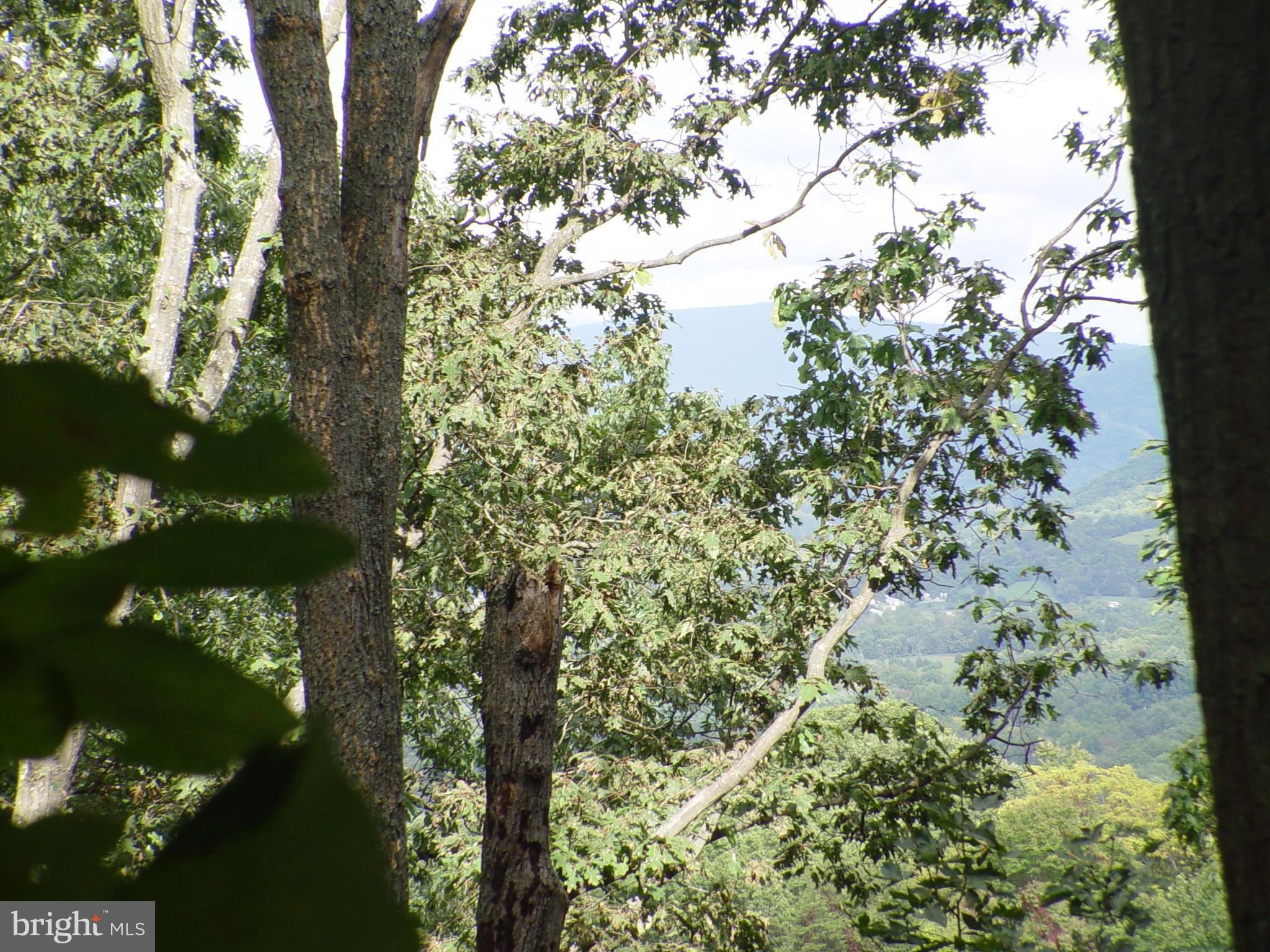 SKYLINE LAKES WEST - Land