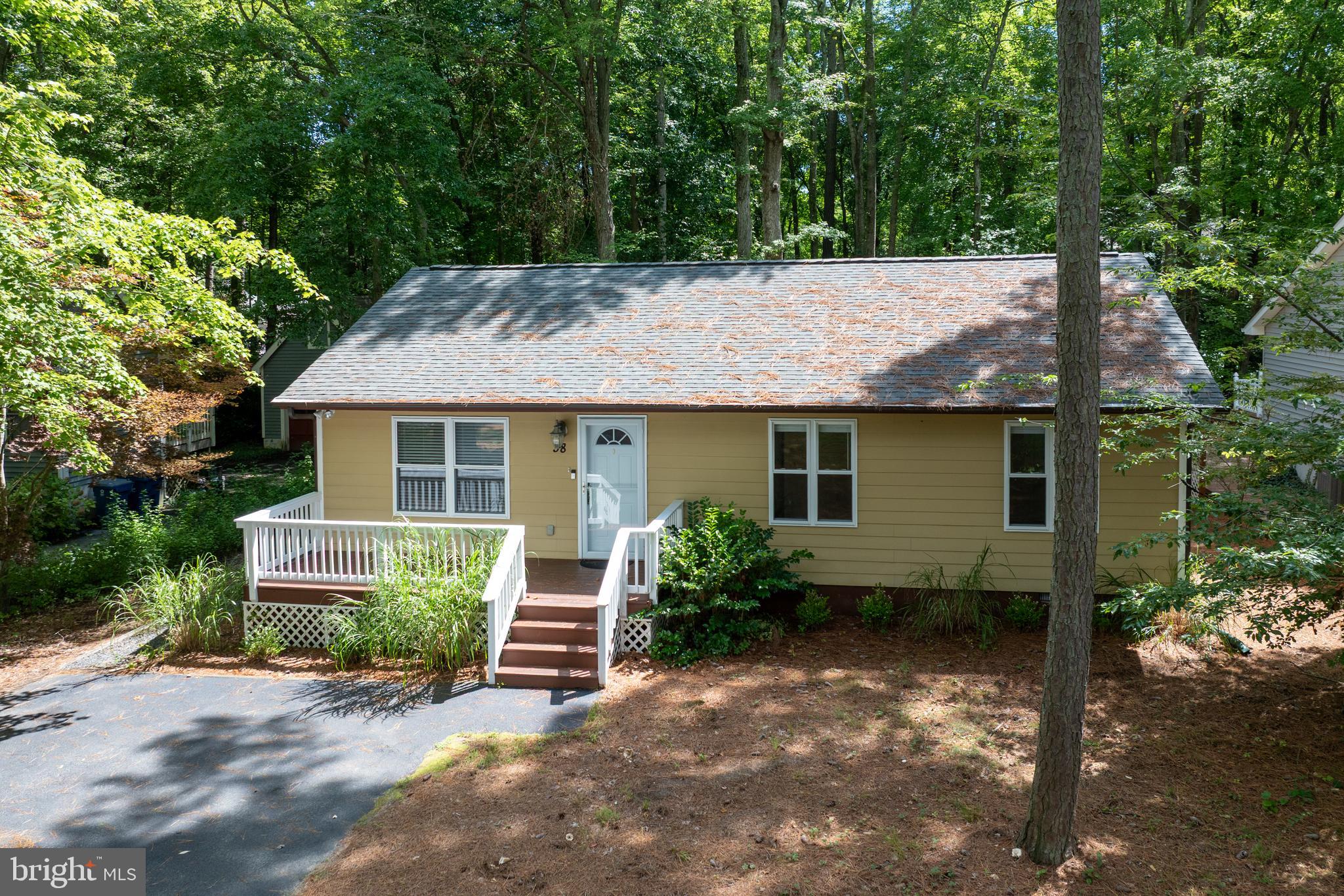 38 FAIRWAY LANE