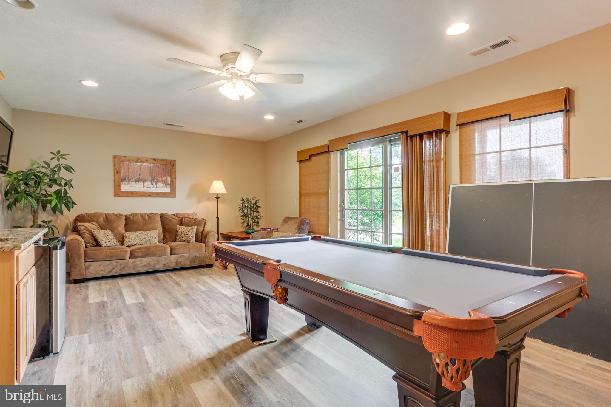 NORTH LAKE VILLAGE - Residential