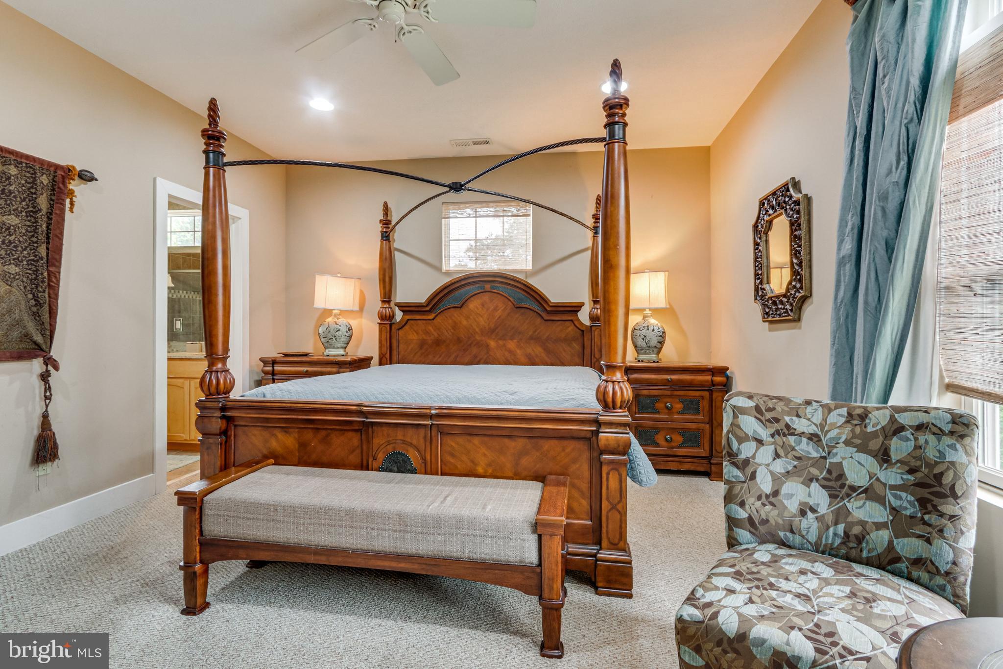 NORTH LAKE VILLAGE - Residential