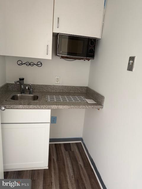 HANOVER OFFICE PARK - Commercial Lease