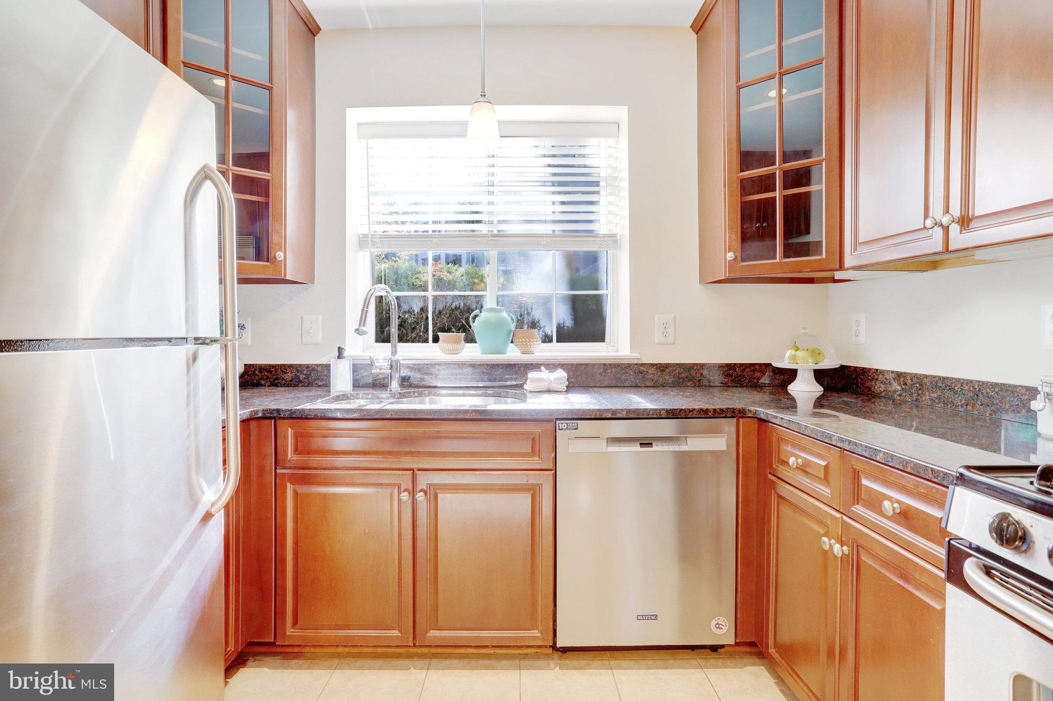 WEST VILLAGE OF SHIRLINGTON - Residential