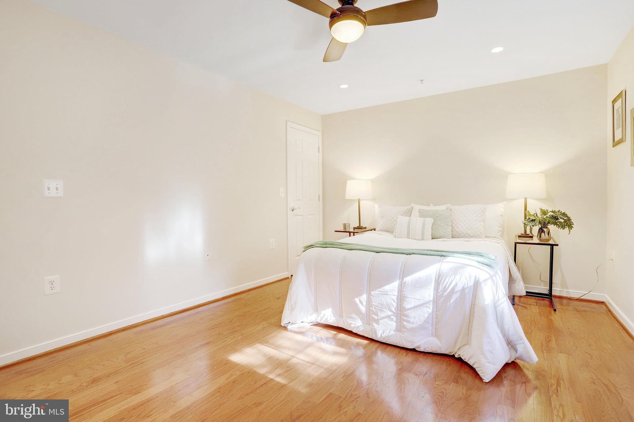 WEST VILLAGE OF SHIRLINGTON - Residential