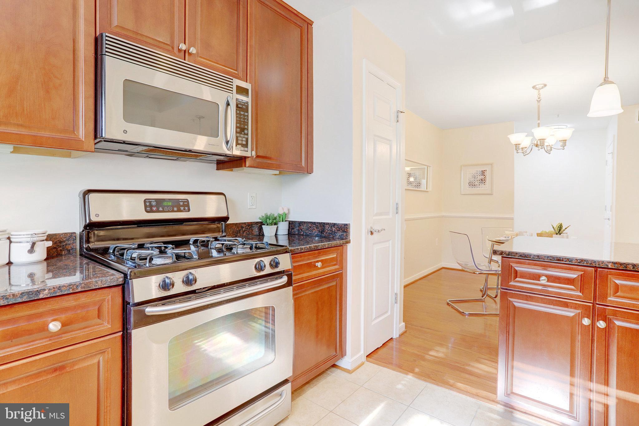 WEST VILLAGE OF SHIRLINGTON - Residential