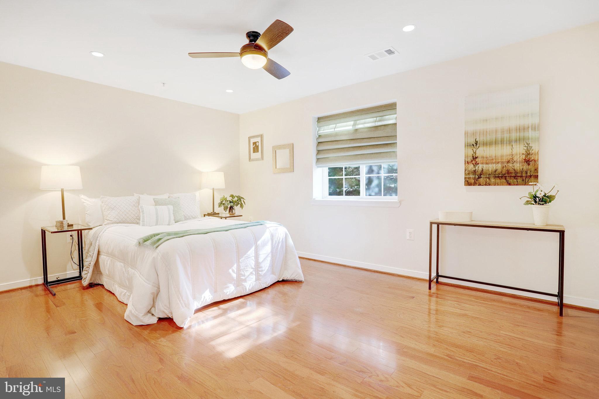 WEST VILLAGE OF SHIRLINGTON - Residential