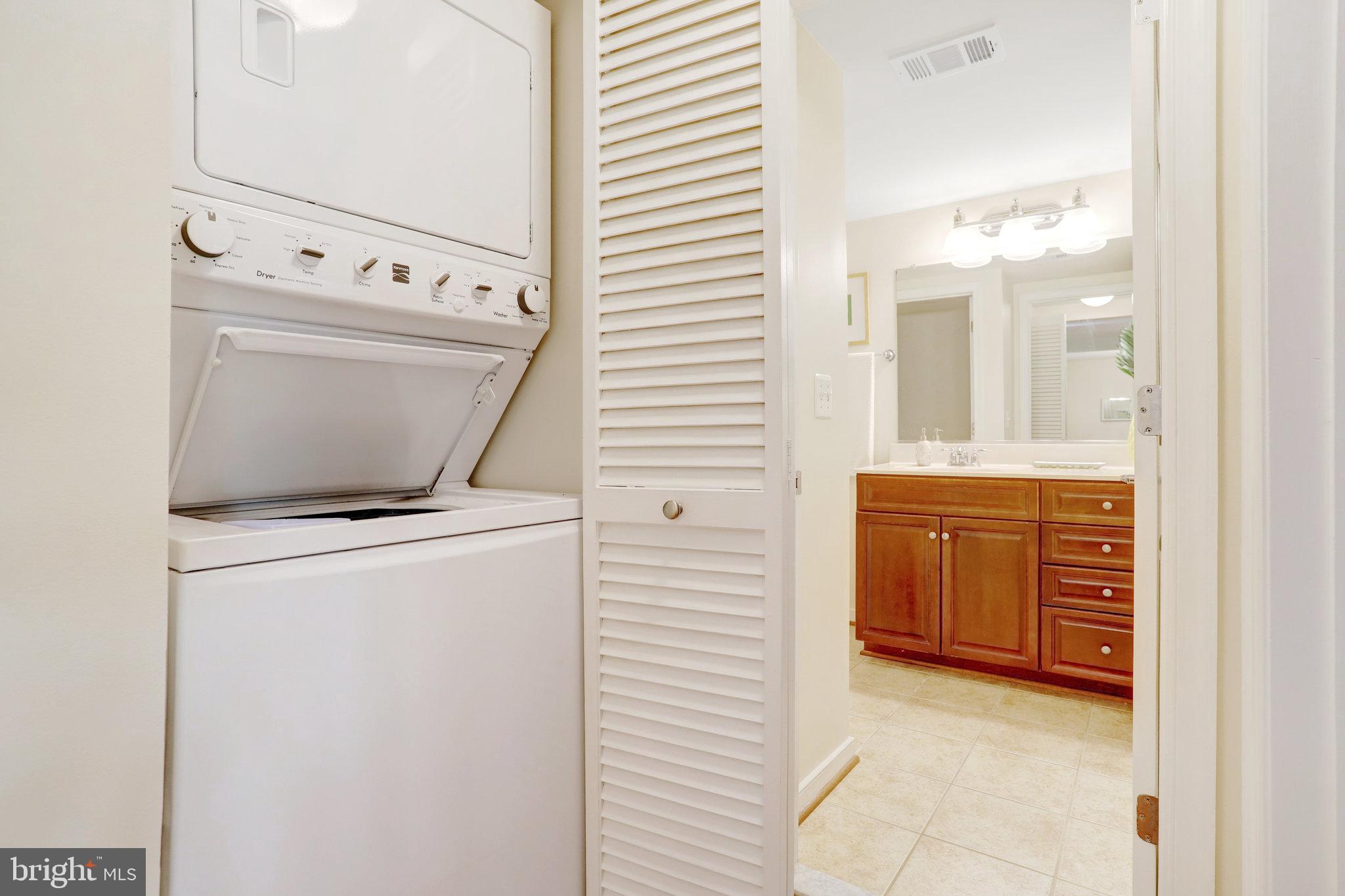 WEST VILLAGE OF SHIRLINGTON - Residential