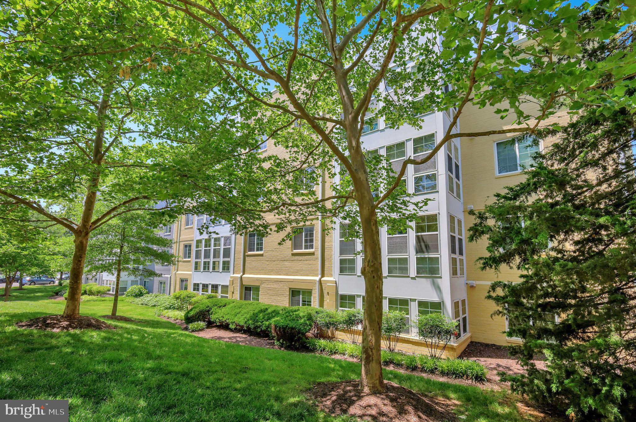 WEST VILLAGE OF SHIRLINGTON - Residential