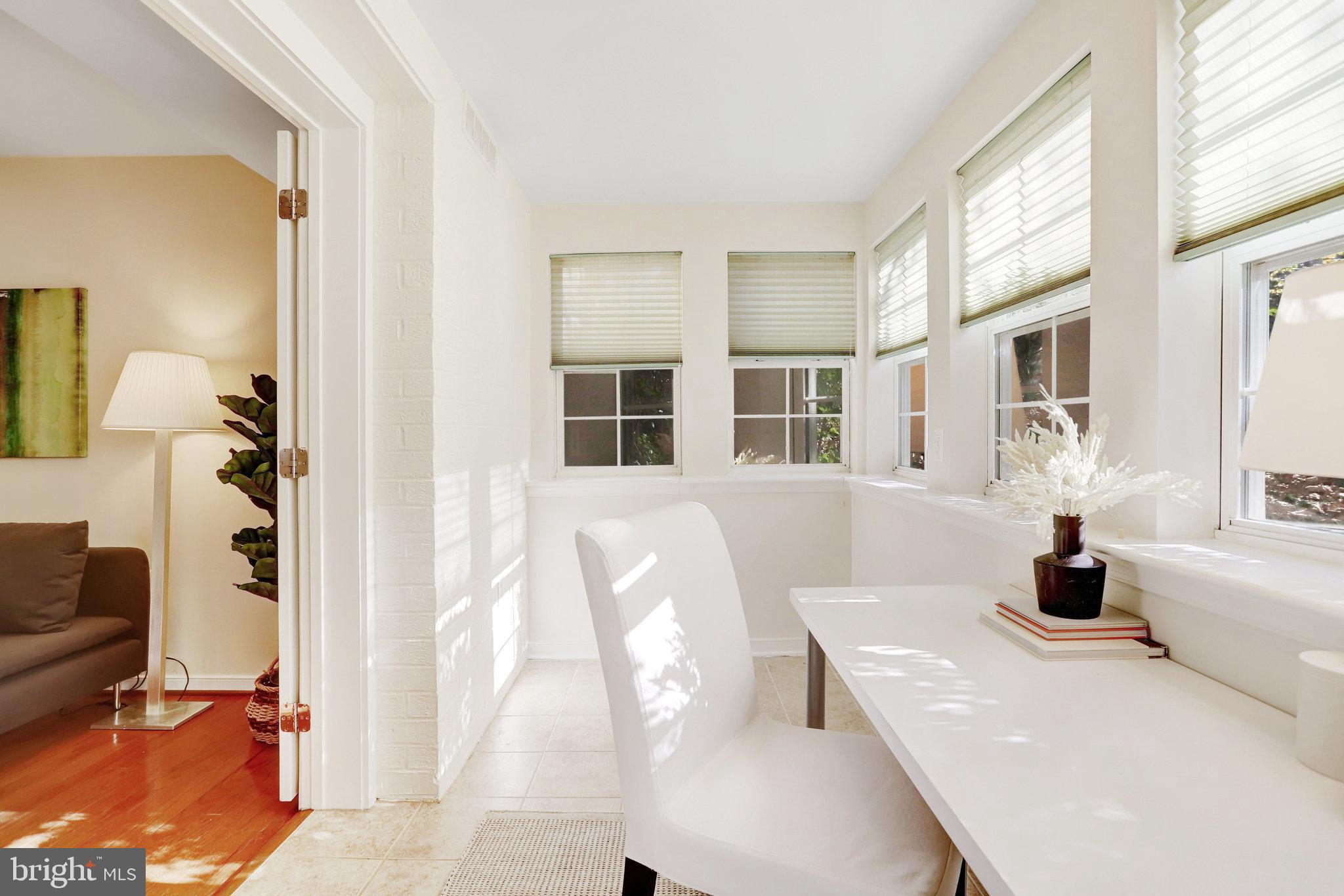 WEST VILLAGE OF SHIRLINGTON - Residential