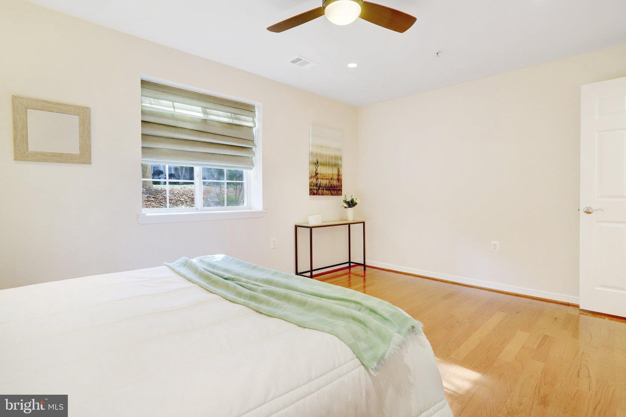 WEST VILLAGE OF SHIRLINGTON - Residential