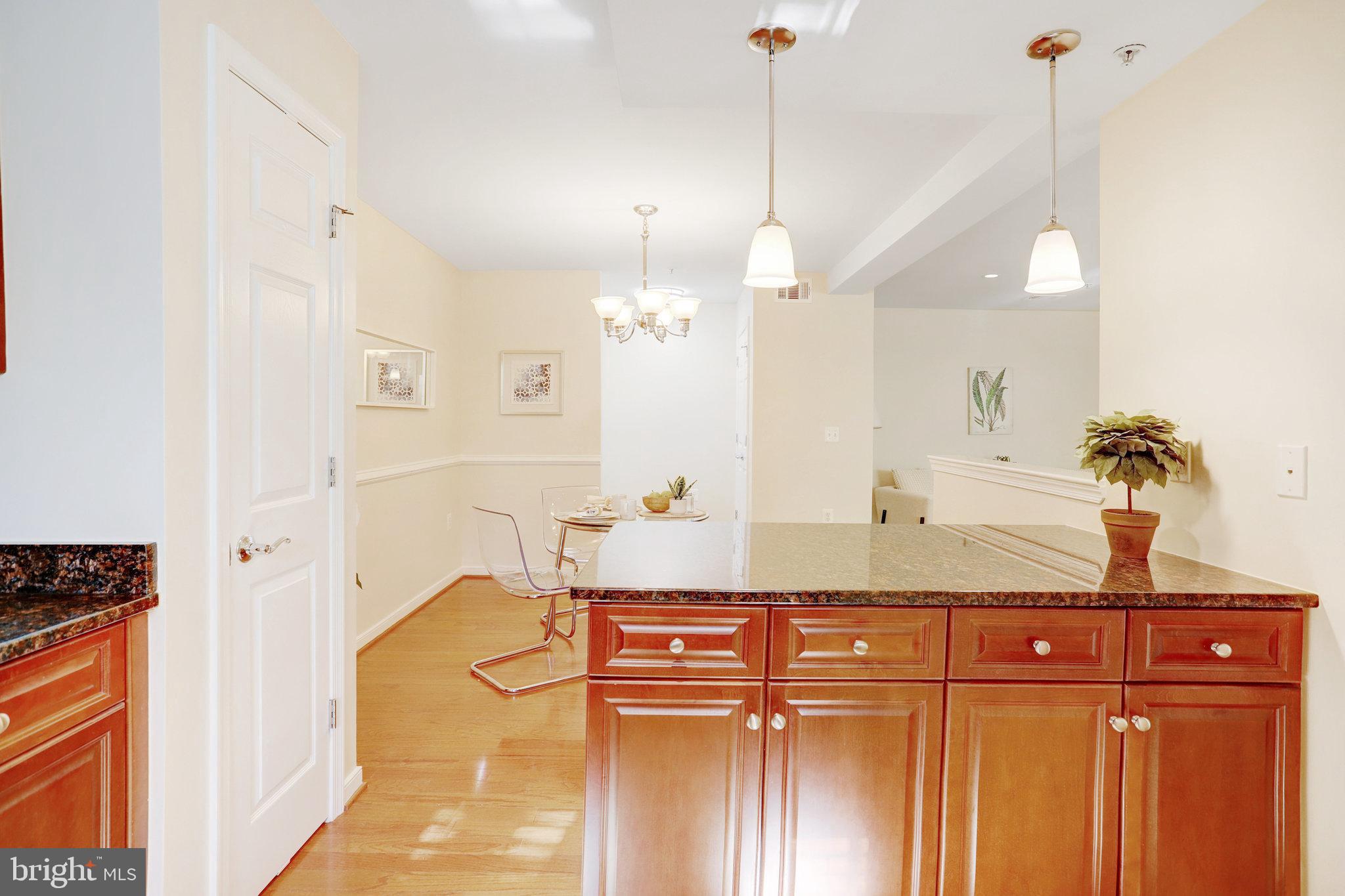 WEST VILLAGE OF SHIRLINGTON - Residential