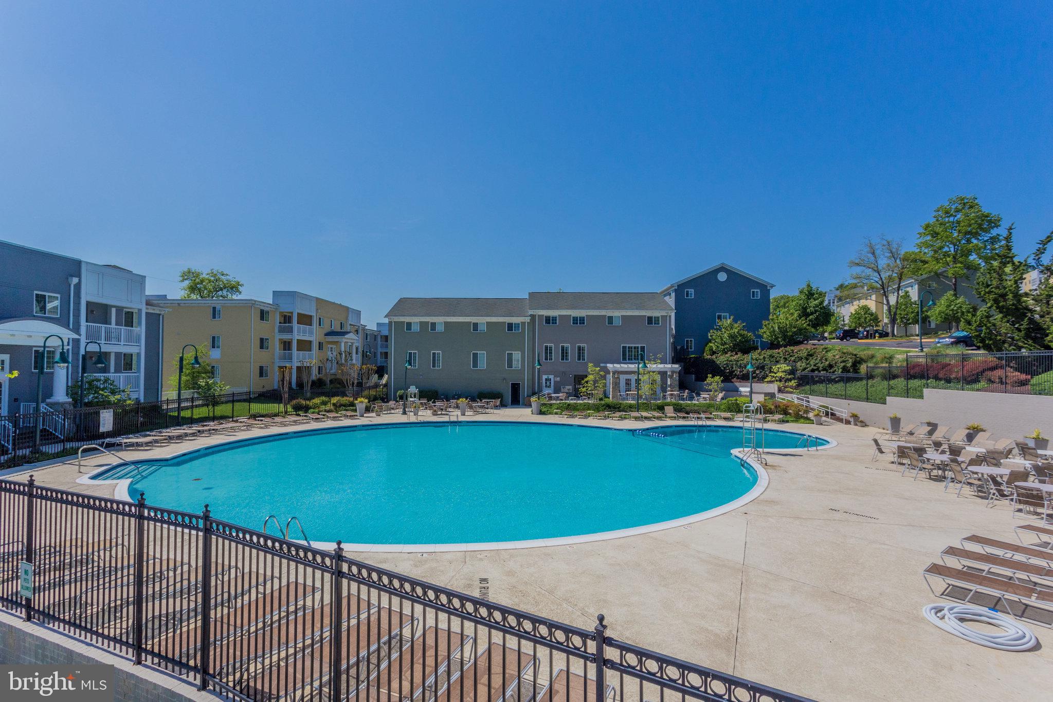 WEST VILLAGE OF SHIRLINGTON - Residential