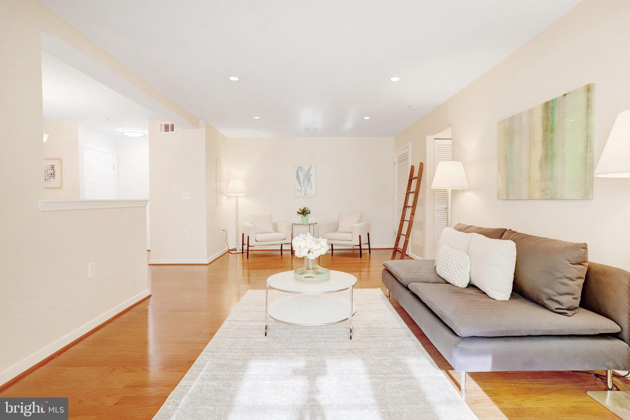 WEST VILLAGE OF SHIRLINGTON - Residential