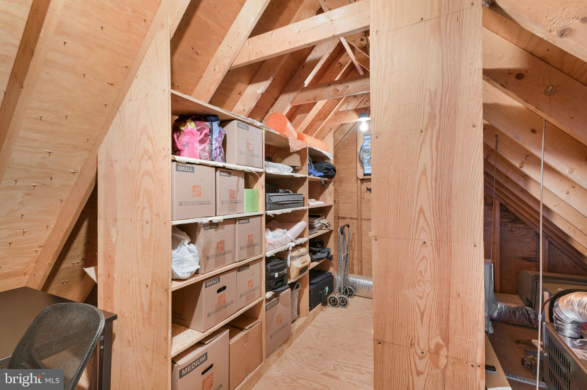 WAVERLY HILLS - Residential