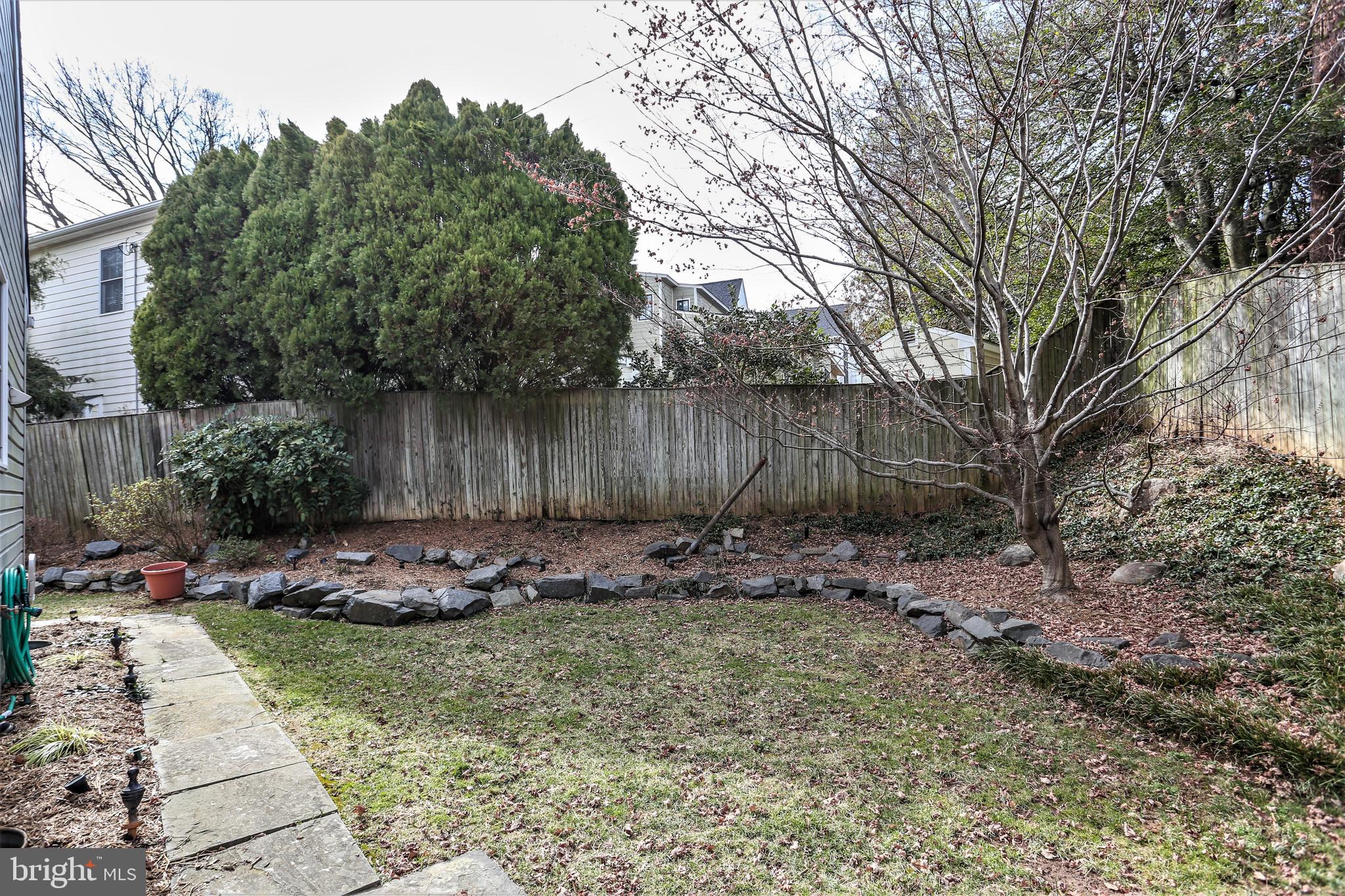 WAVERLY HILLS - Residential