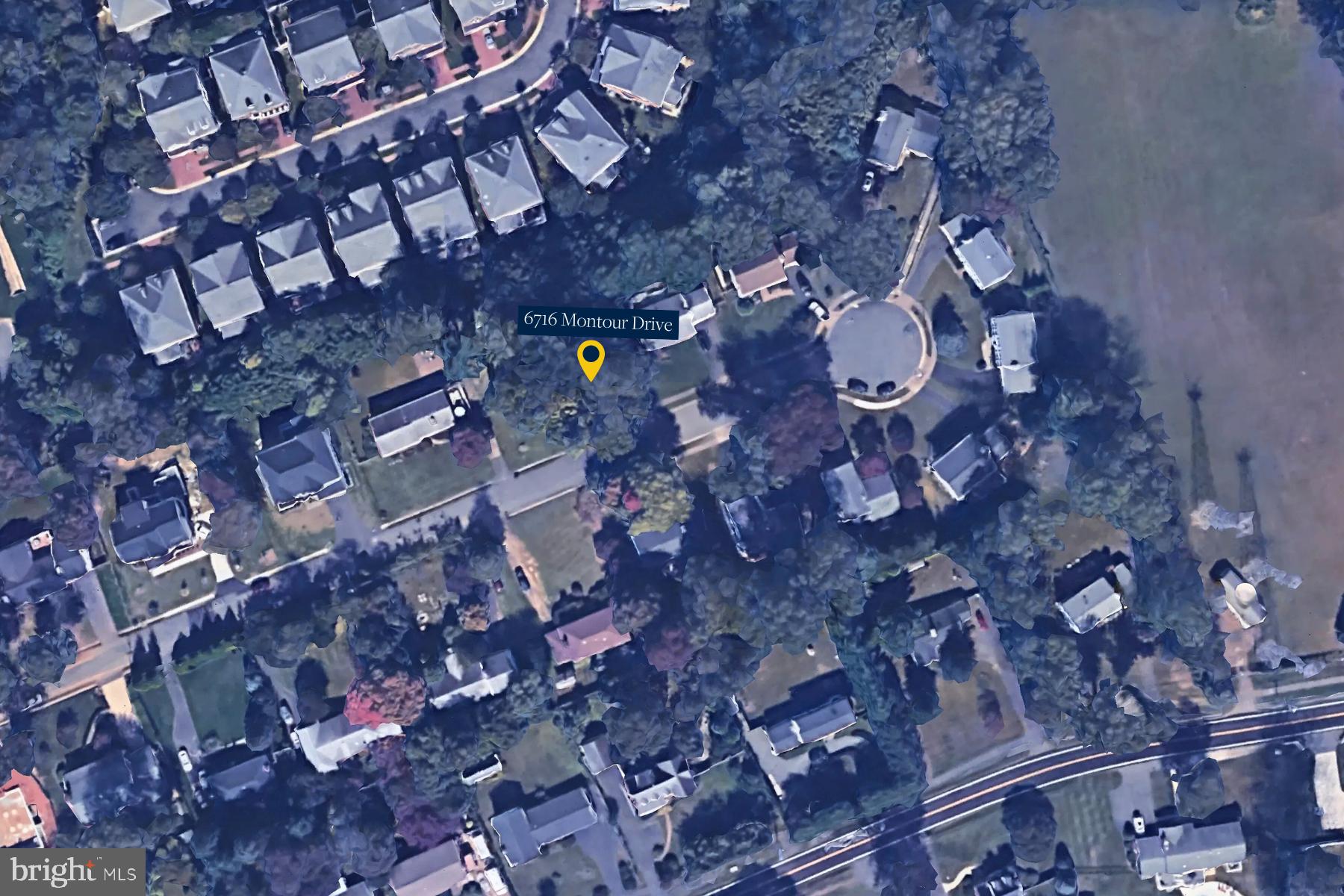 MONTOUR HEIGHTS - Land