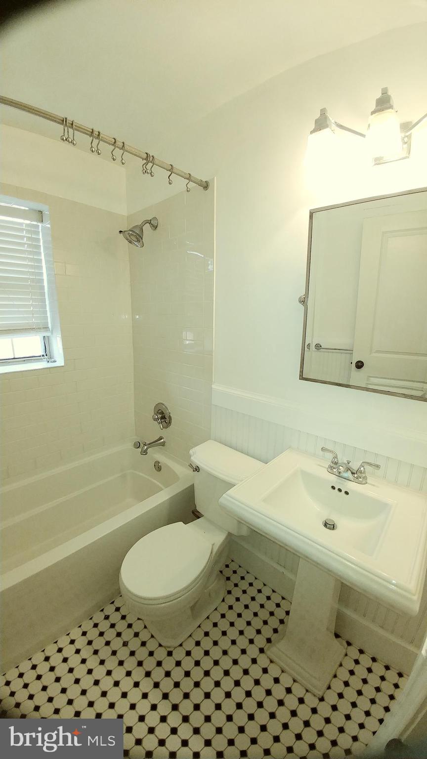 BEARINGS SOUTH - Residential Lease