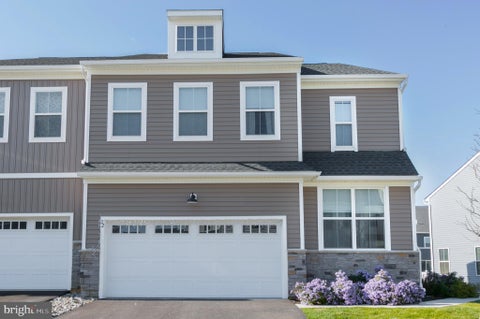Townhouse For Rent - 22 Ladbroke Drive<br/> EXTON, PA 19341