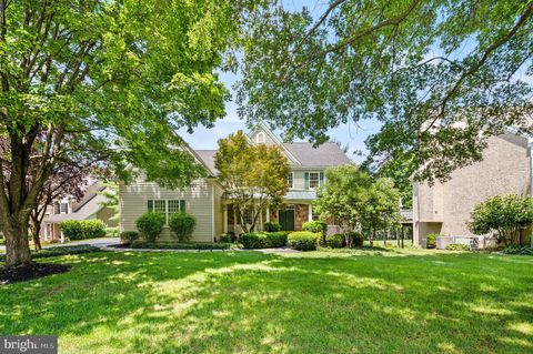 111 SAINT ANDREWS DRIVE AVONDALE PA 19311
