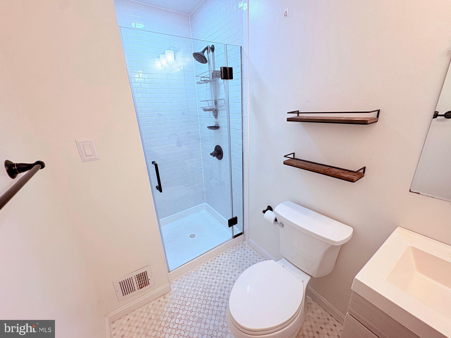 GLEN ALDEN - Residential Lease