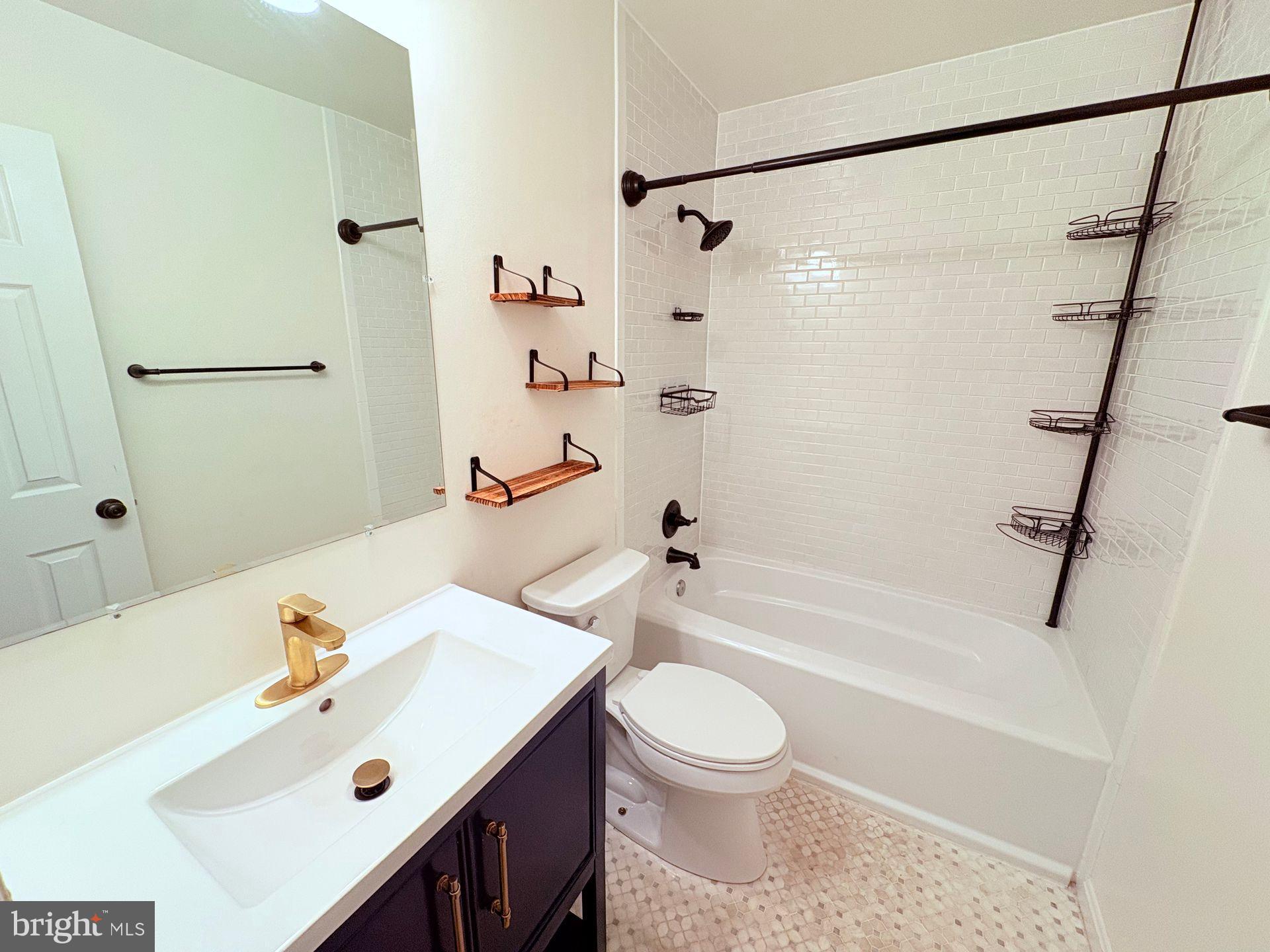 GLEN ALDEN - Residential Lease