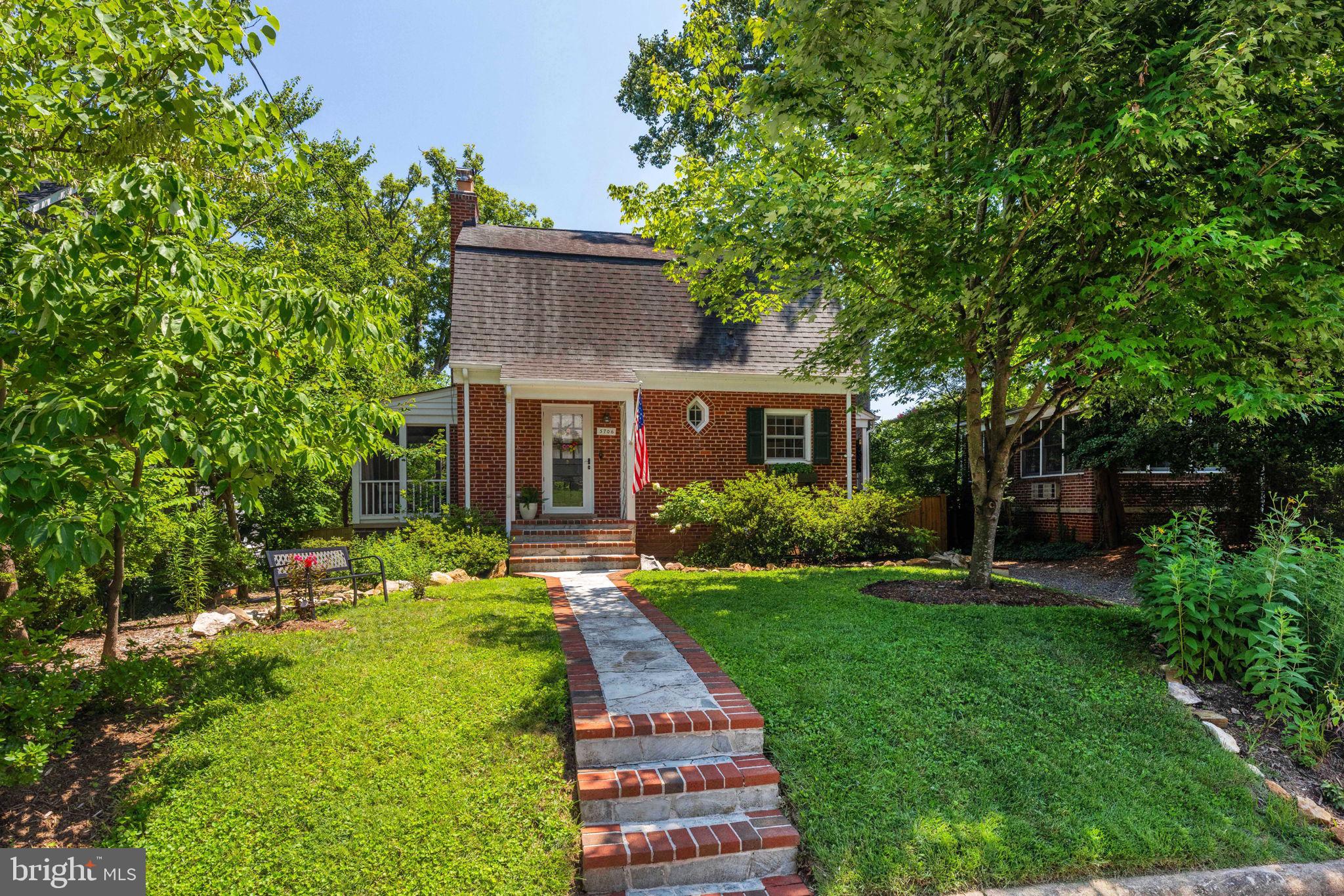 5706 9TH ROAD N