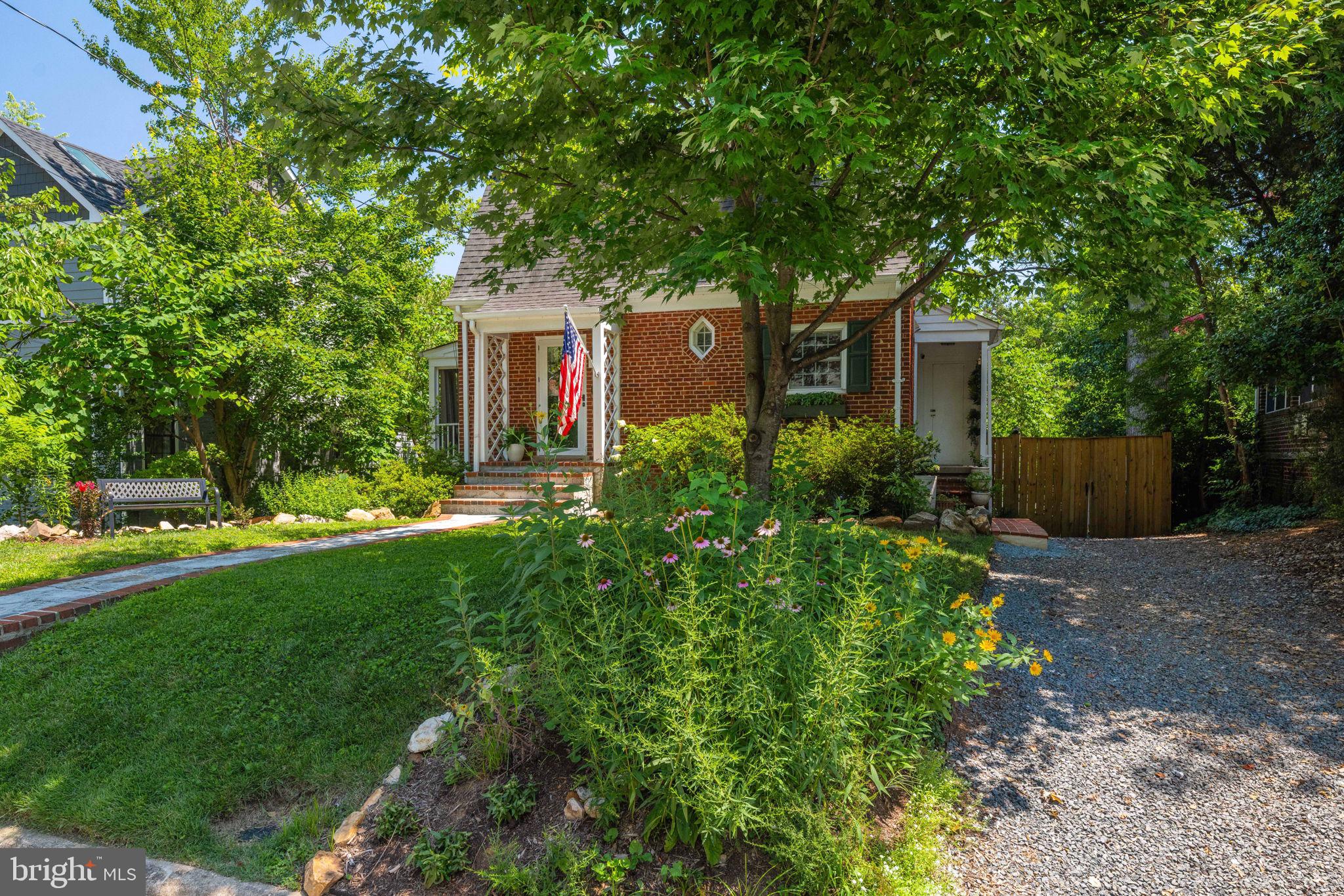 5706 9TH ROAD N