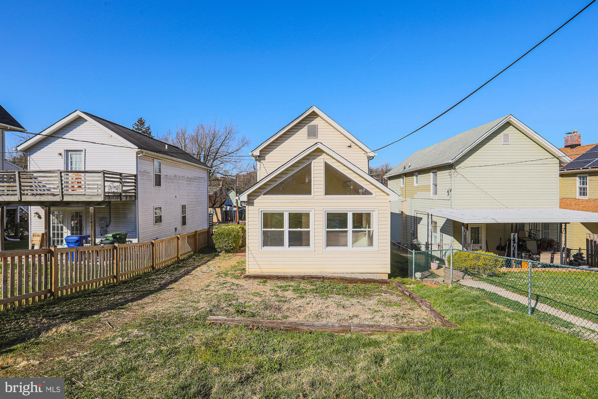 MOUNT WASHINGTON - Commercial Sale