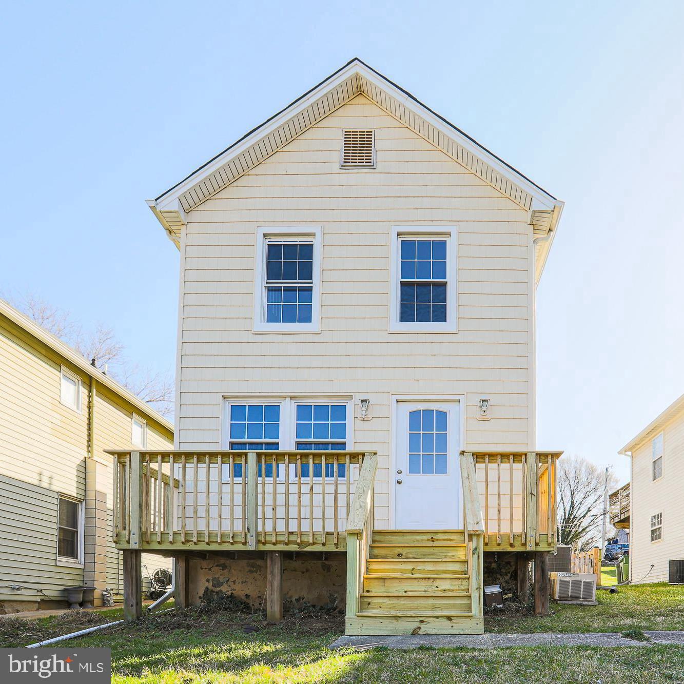 MOUNT WASHINGTON - Commercial Sale