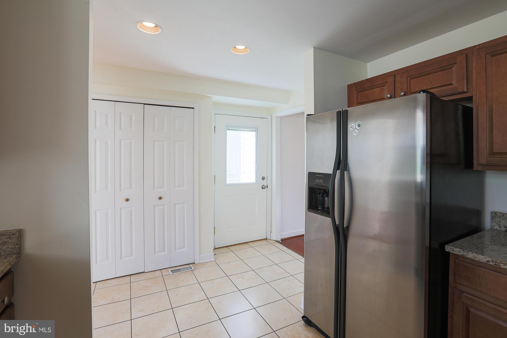 MOUNT WASHINGTON - Commercial Sale