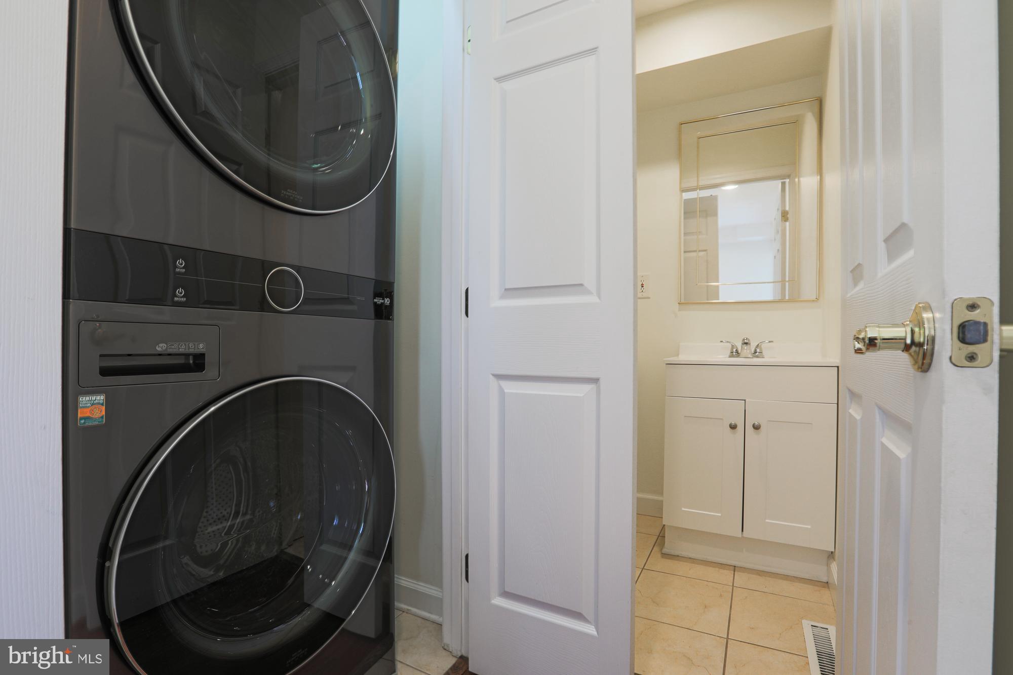 MOUNT WASHINGTON - Commercial Sale