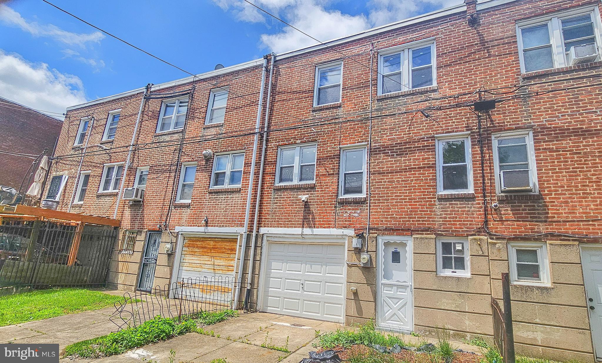 WEST OAK LANE - Residential Lease