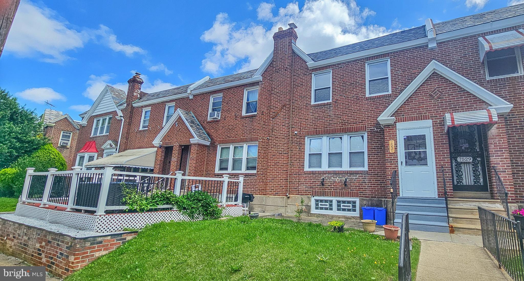 WEST OAK LANE - Residential Lease