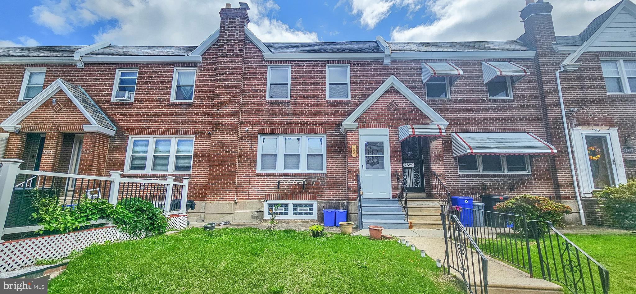 WEST OAK LANE - Residential Lease