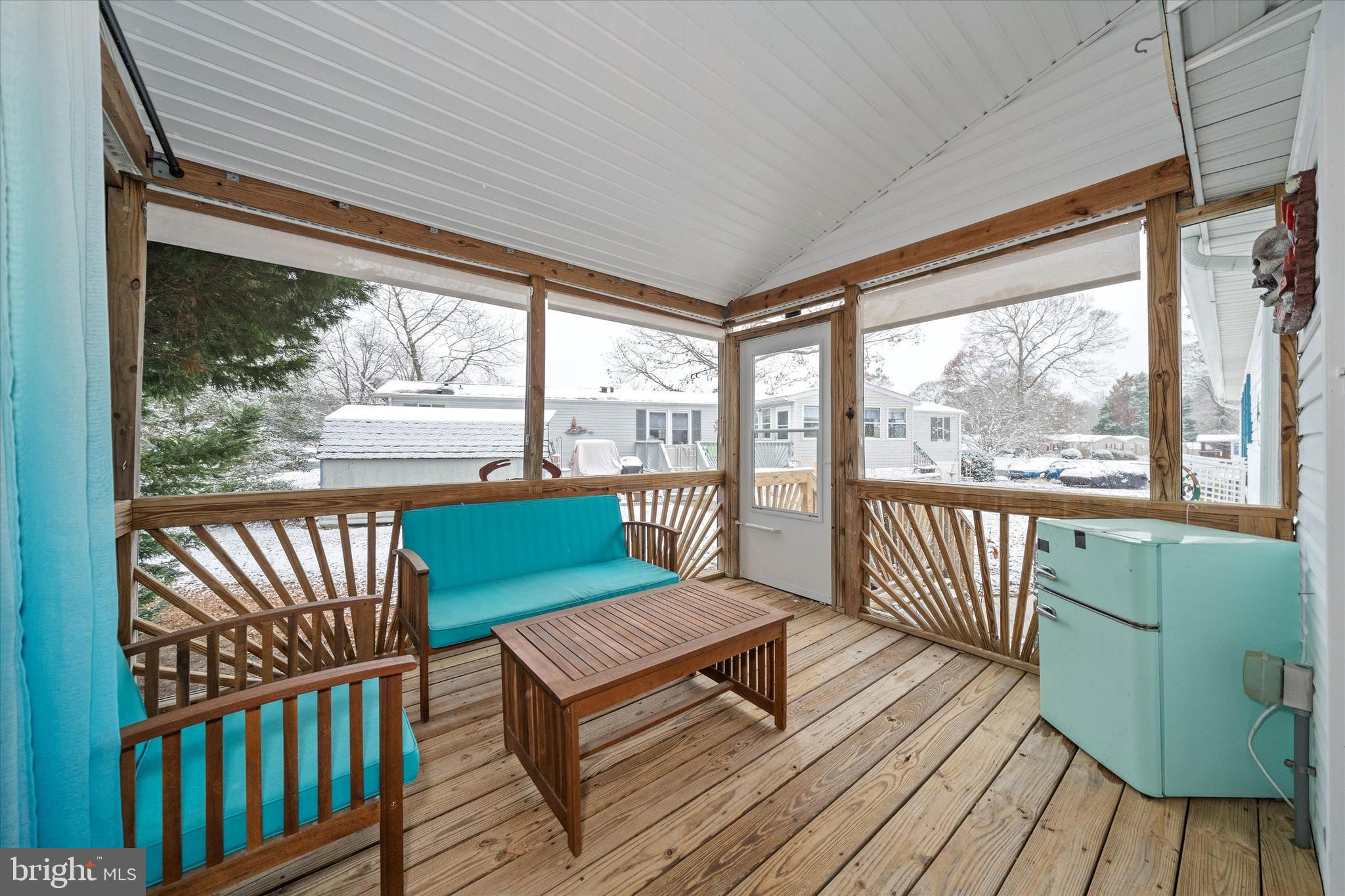 ANGOLA ESTATES - Residential