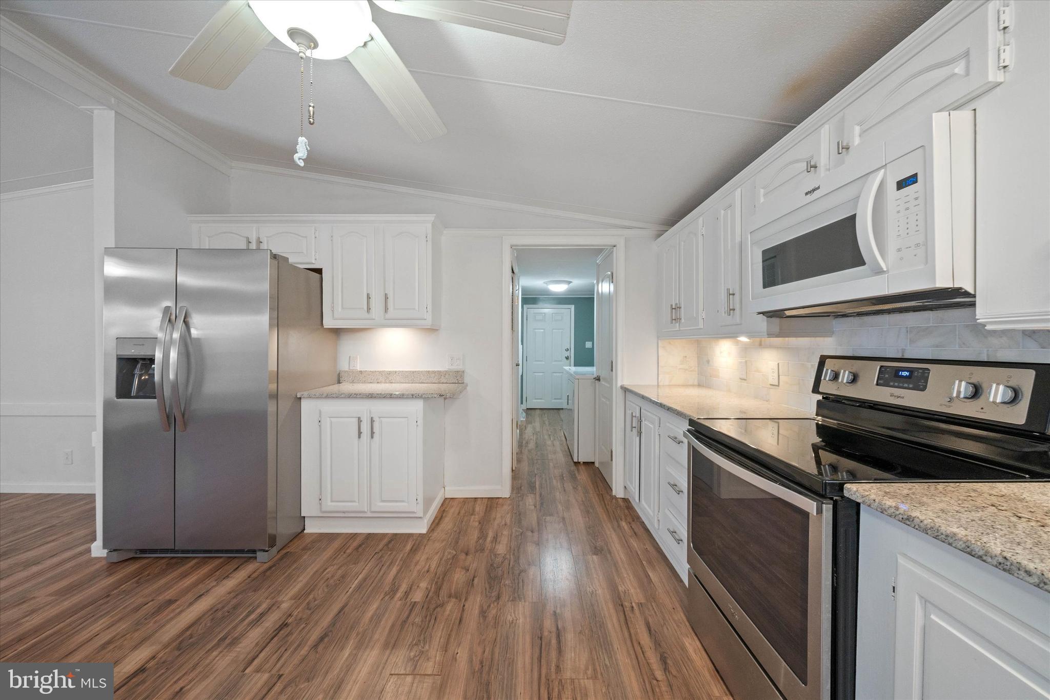 ANGOLA ESTATES - Residential